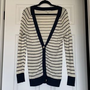 BANANA REPUBLIC CARDIGAN MEDIUM